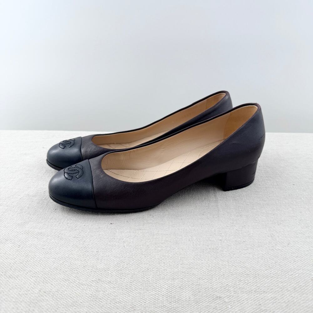 Chanel Leather Block Heel Round Toe Pumps with CC Embroidered Brown Black EU 38